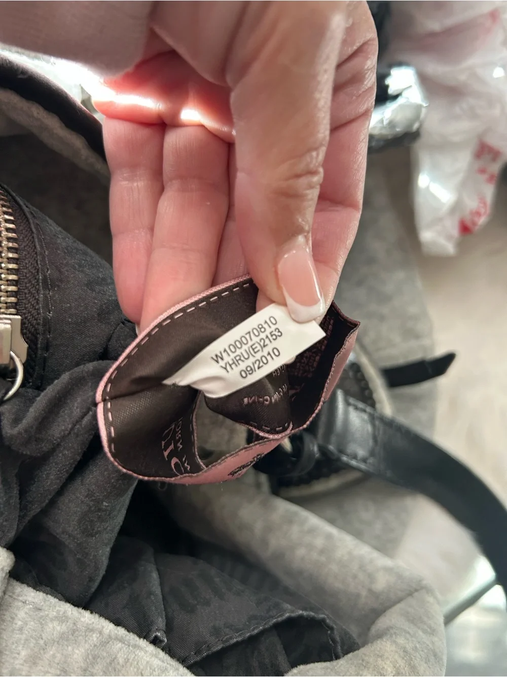 Y2K Vintage 2010 Juicy Couture Gray Velour Large Hobo Bag Darling Of Couture